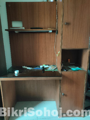 Wardrobe Table with Rolling Chair